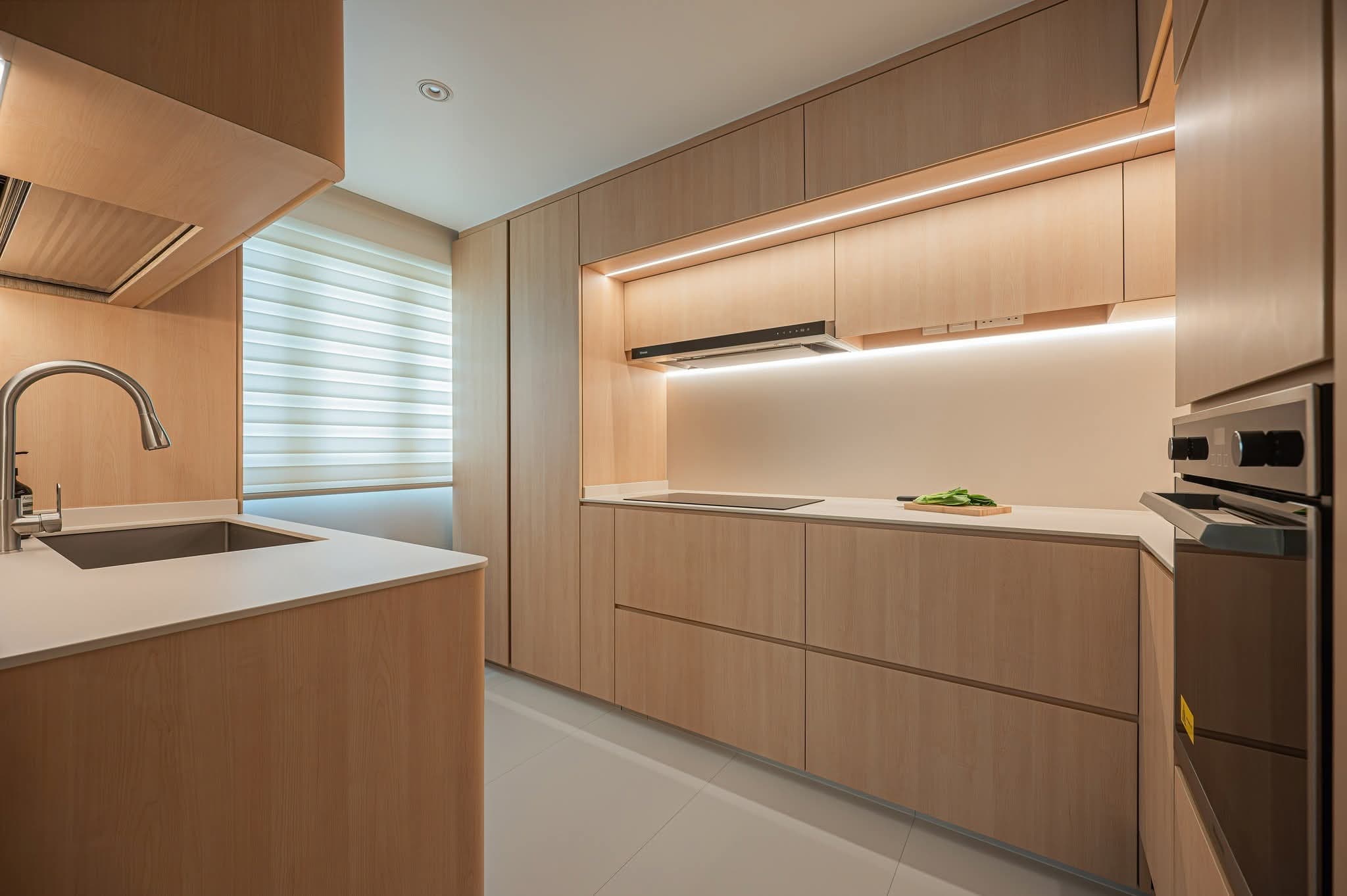 RH GLASS SOLUTION PTE LTD glass installation