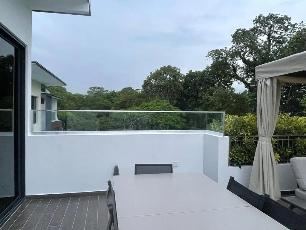 Recent Glass Railing & Balustrade Projects - project 9