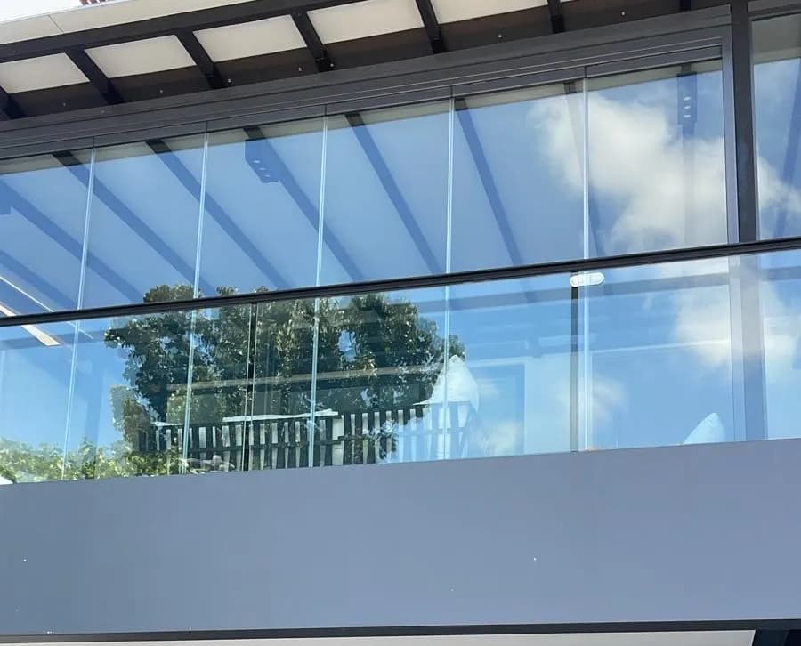 Soundproof Glass Singapore: How to Cut Noise from Roads, MRT and Aircraft