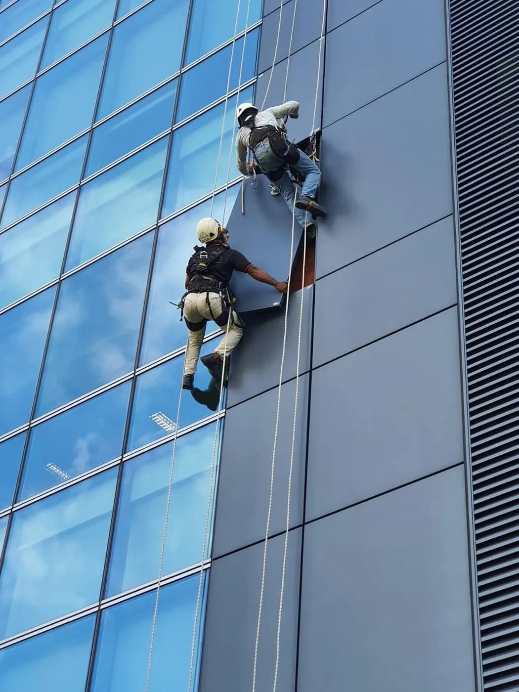 Our High-Level & Difficult Access Glass Works Singapore Works - project 10